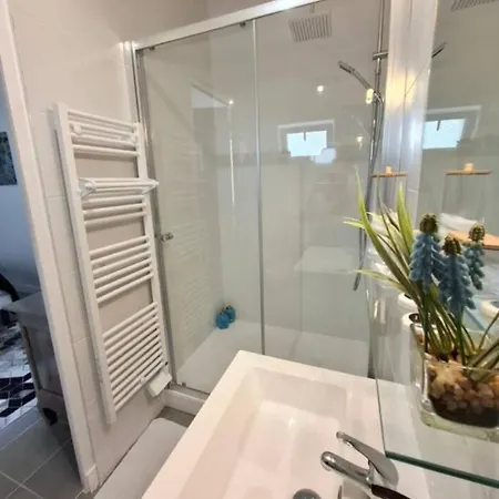 Apartment 2 Bedroom Garden Rouen